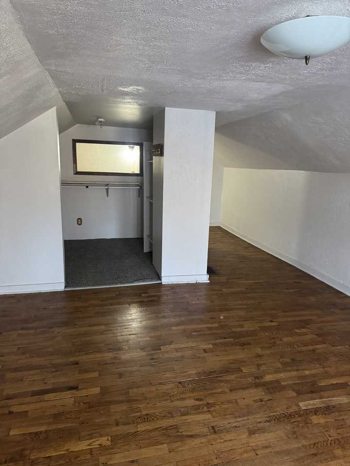 1909 Sw Lane St #1 - Photo 6 of 8