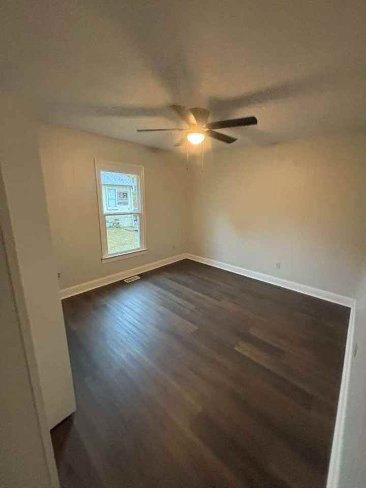 808 Culbreth Ave #F - Photo 5 of 8