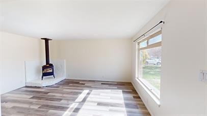 301 Walnut St - Photo 2 of 25