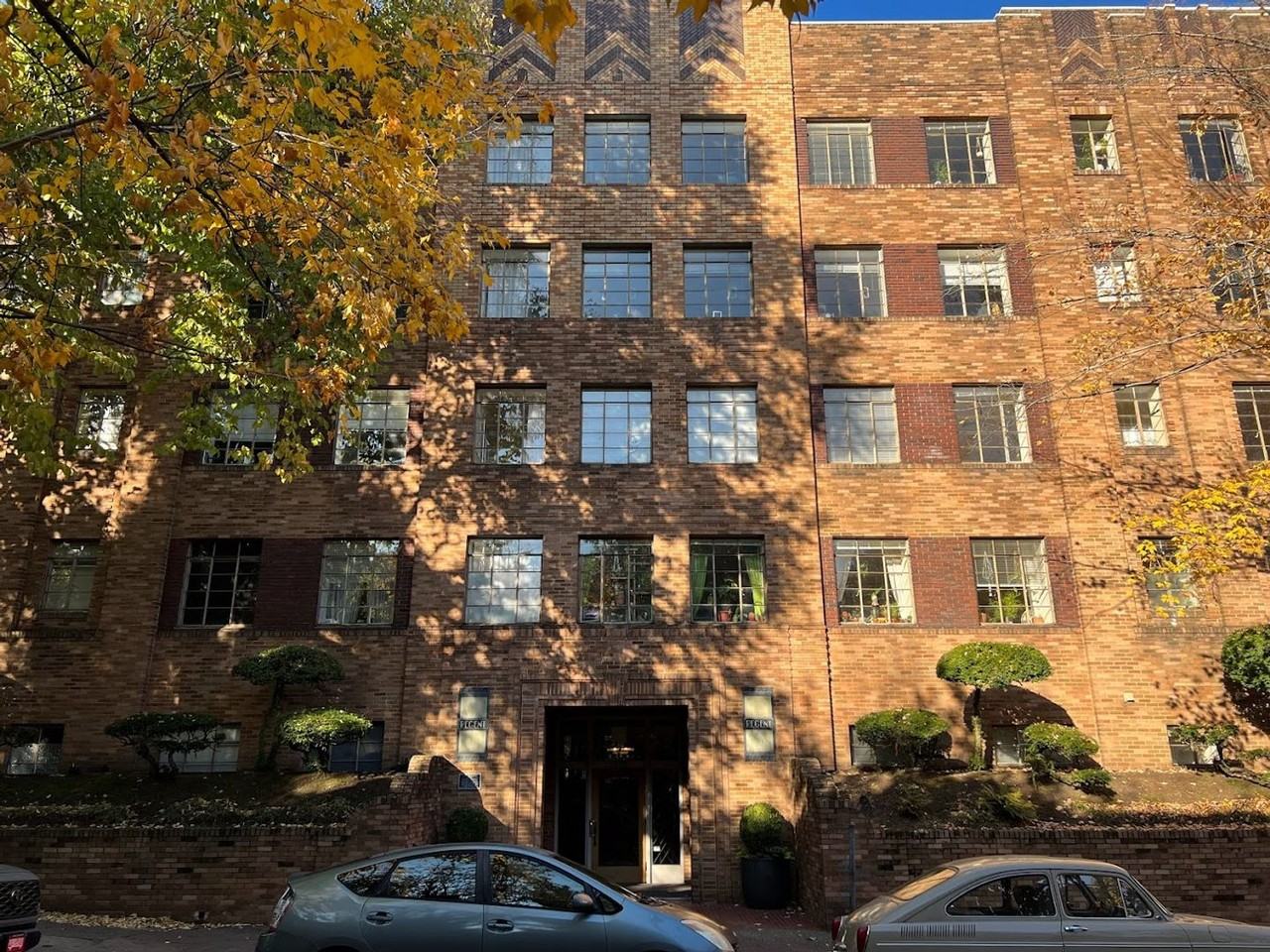 REGENT APARTMENTS (REG01) - Photo 3 of 50