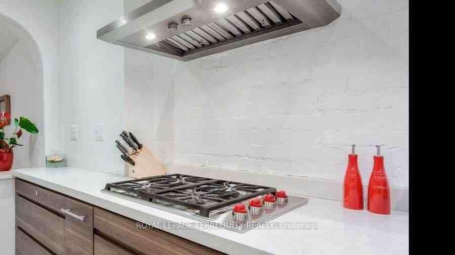 1760 Queen Street East - Photo 6 of 16