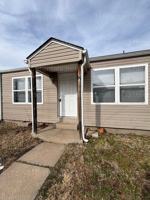 featured image of 906 S High St