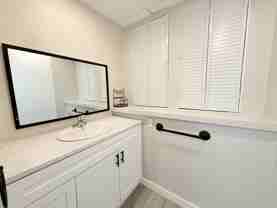 483 Wellington St #MAIN - Photo 1 of 1