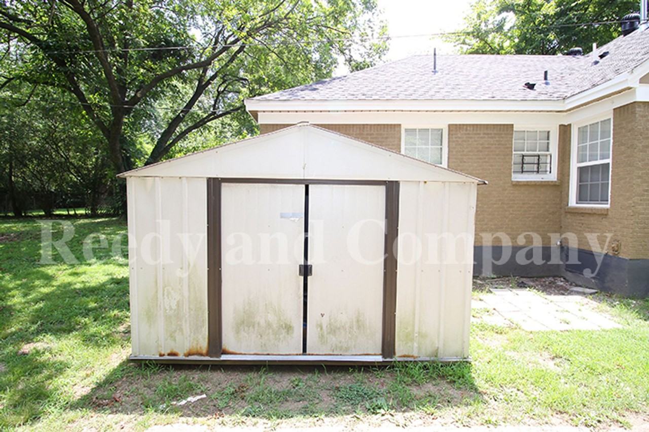 110 N Greer St - Photo 5 of 19