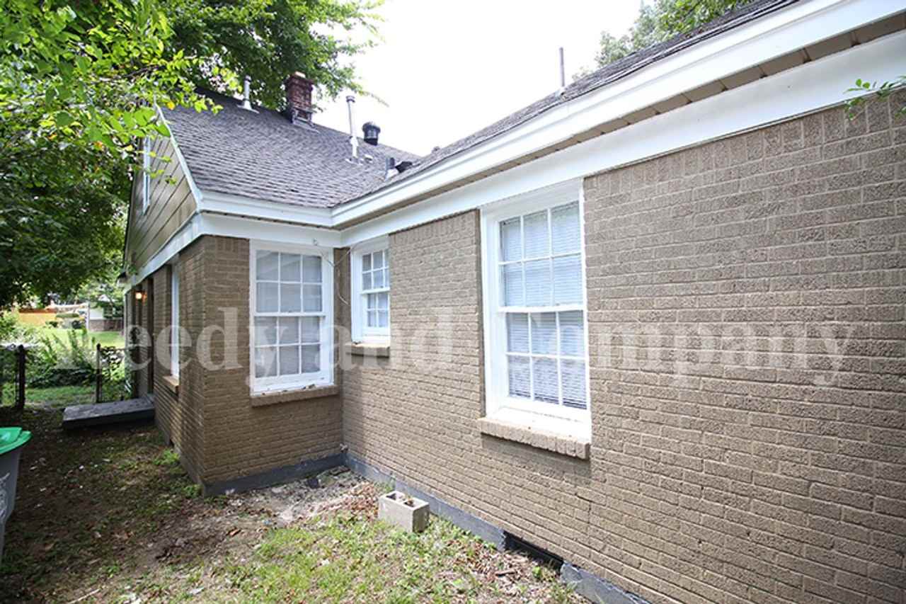 110 N Greer St - Photo 7 of 19