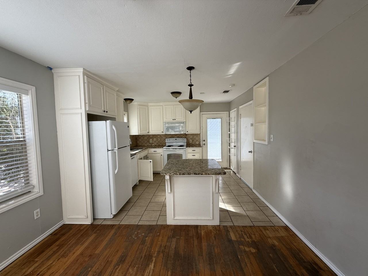3405 29th St #1 - Photo 4 of 11