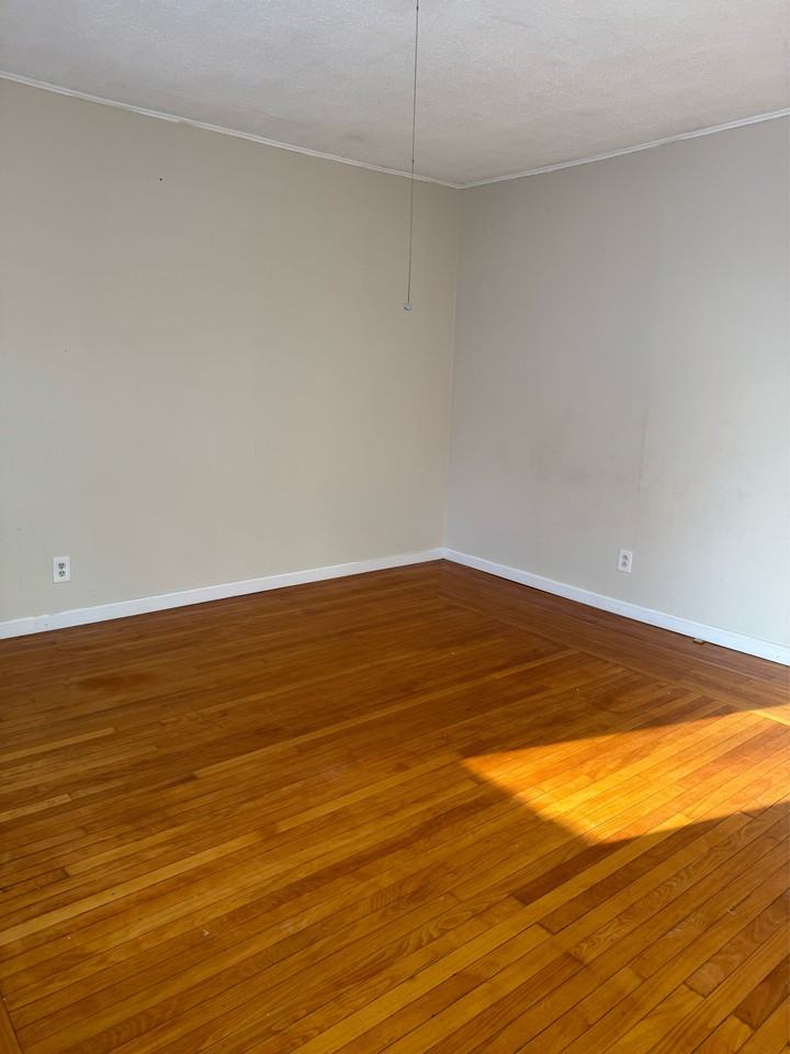 820 Shaw St #2 - Photo 6 of 8