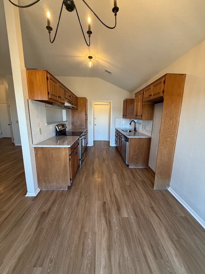 8232 Wilshire Ridge Dr #1 - Photo 6 of 20