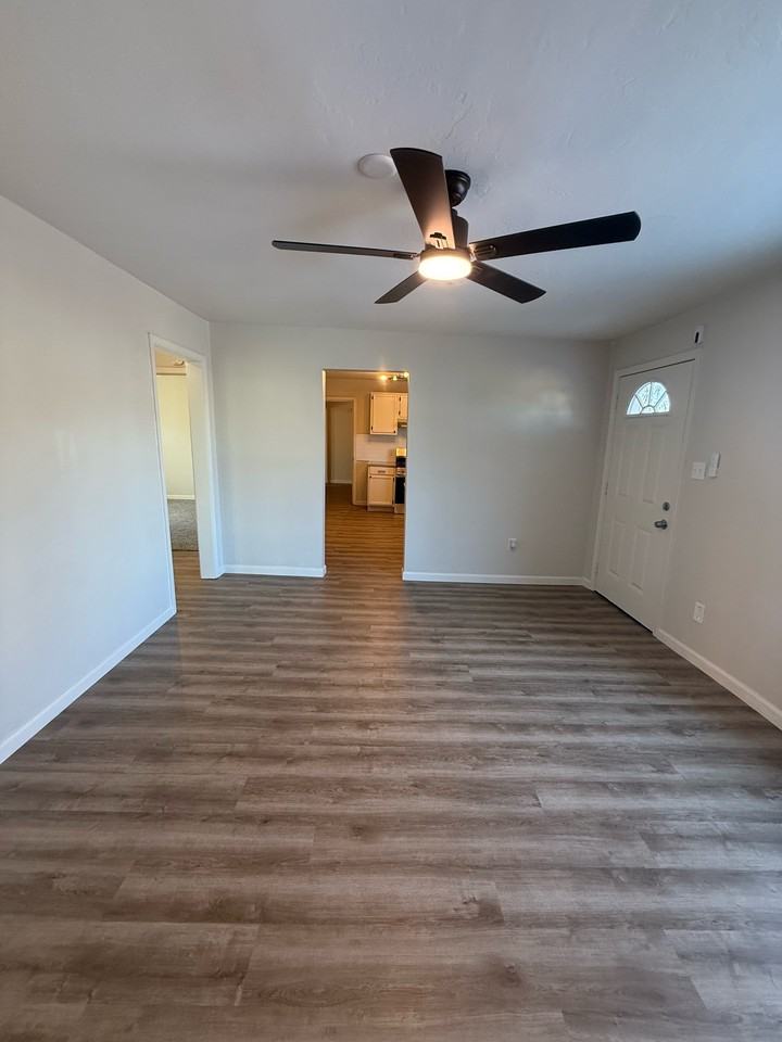 6208 Nw 34th St #1 - Photo 3 of 13