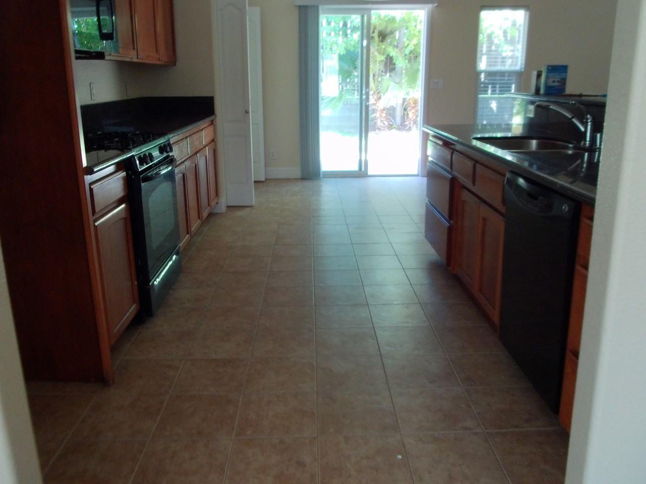 1615 Bay Dr #1 - Photo 7 of 19