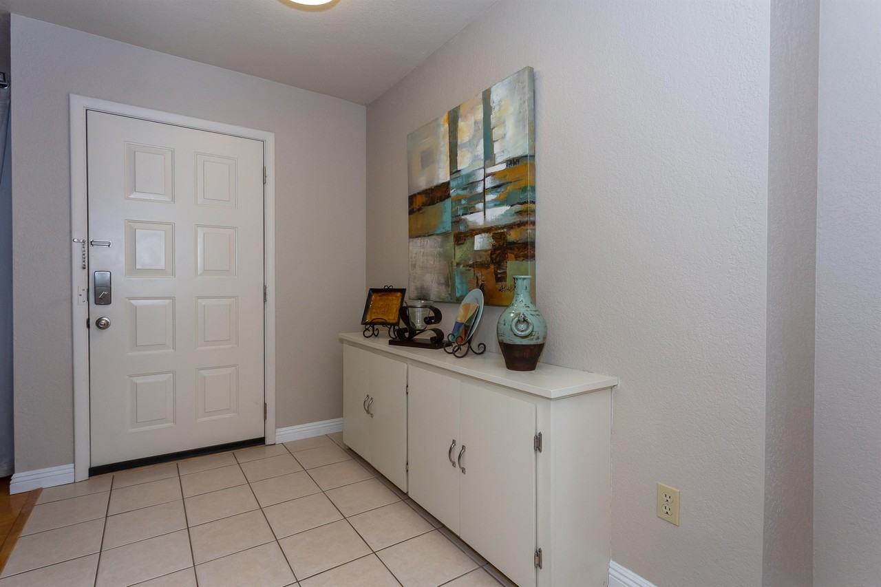 3090 Peaks View Ln Unit 10d #10D - Photo 3 of 18