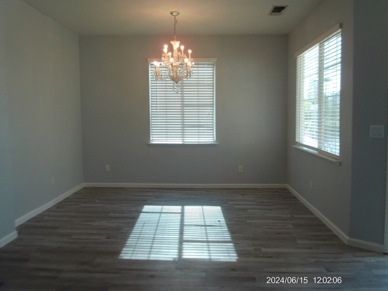 1007 Mariposa Dr #1 - Photo 6 of 17