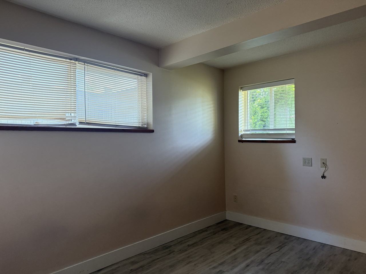 11825 91 Ave #1 - Photo 4 of 6