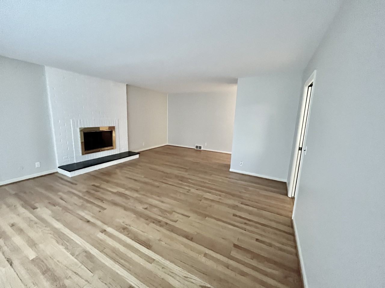 6901 Woodbank Dr #1 - Photo 5 of 25