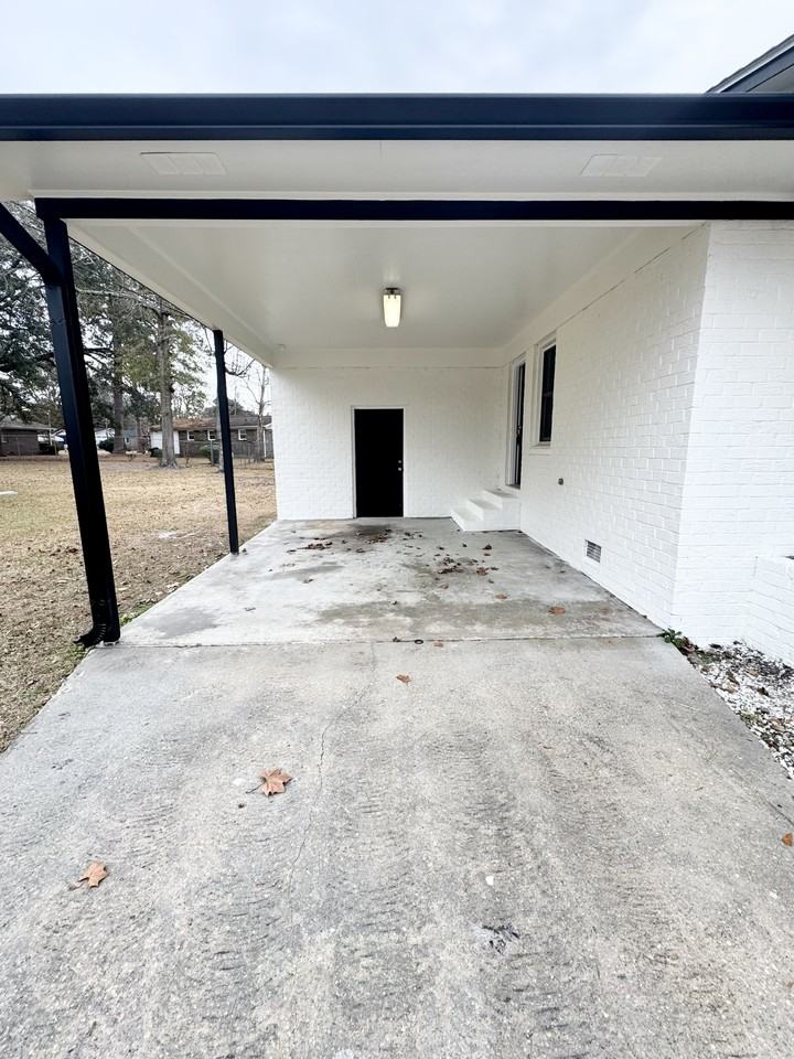 1629 9th Ave #1 - Photo 5 of 28