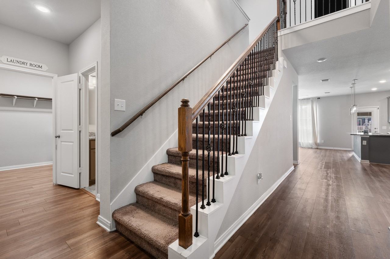 6206 Golden Gate Dr #1 - Photo 2 of 10