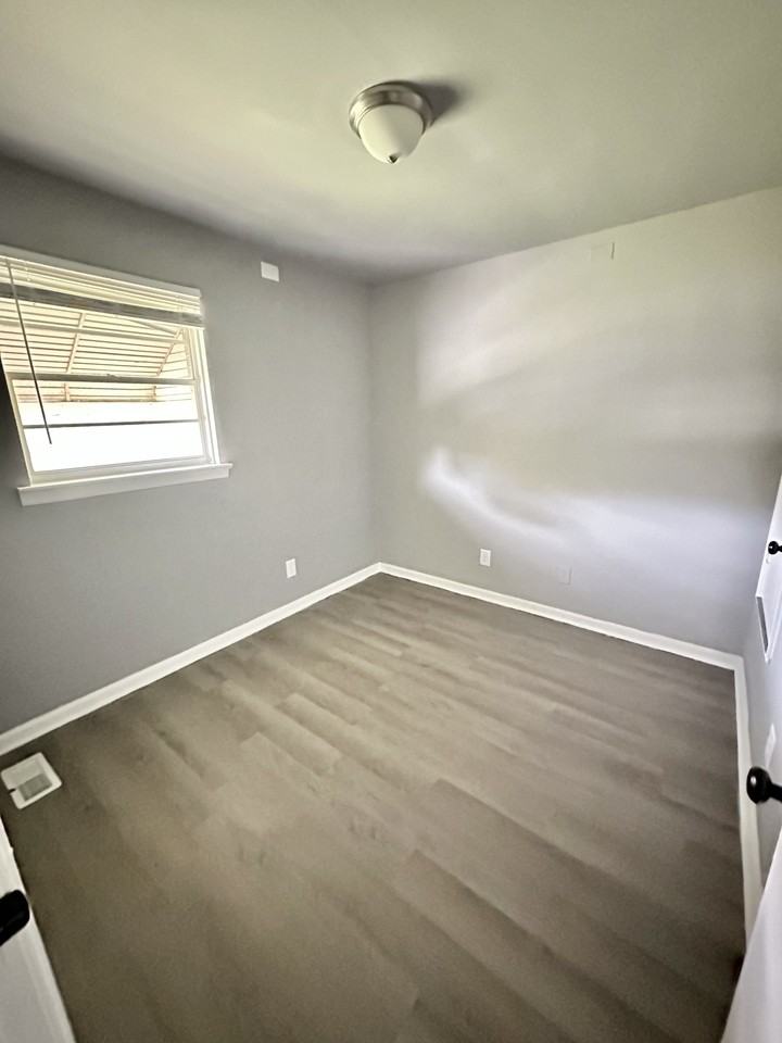 1 Main St #1 - Photo 6 of 7