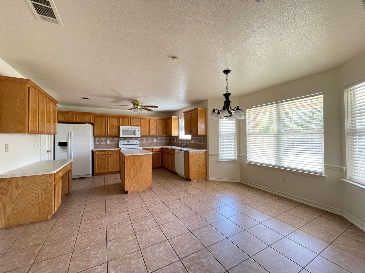 206 Nolan Ridge Dr - Photo 7 of 20