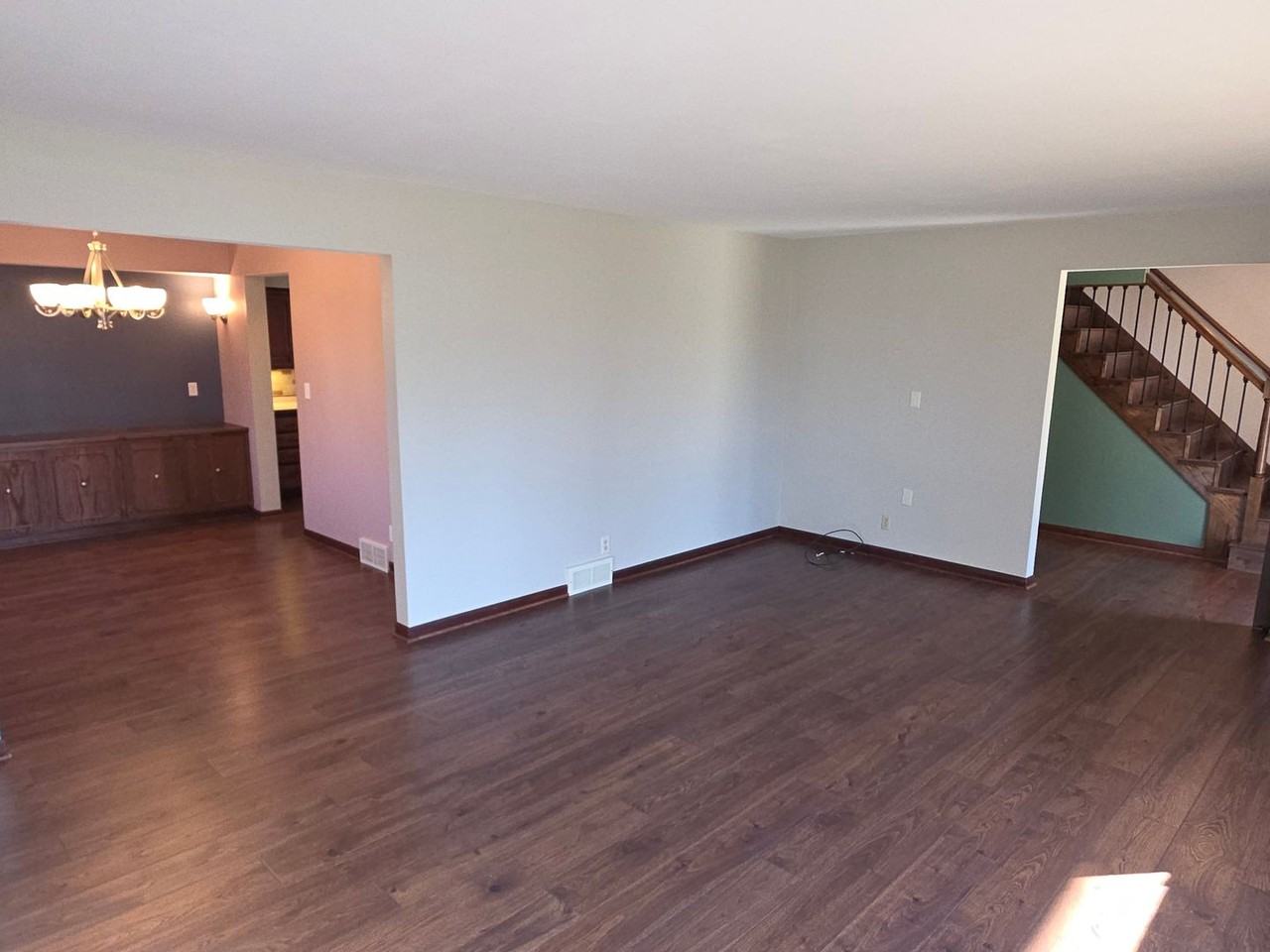 N67W28710 Longview St - Photo 3 of 44