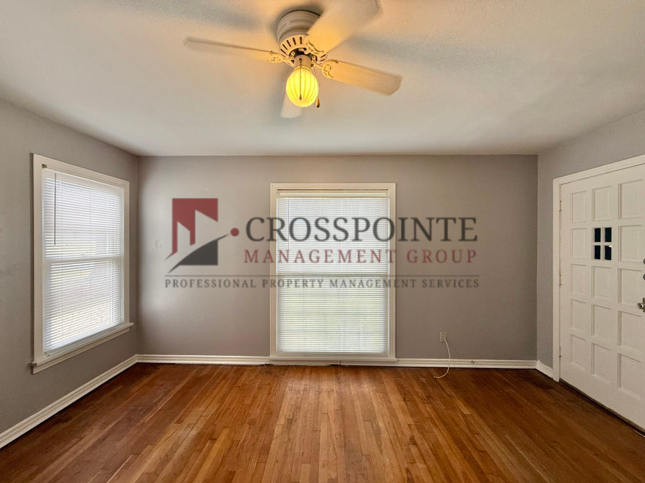 427 E 5th St - Photo 2 of 24