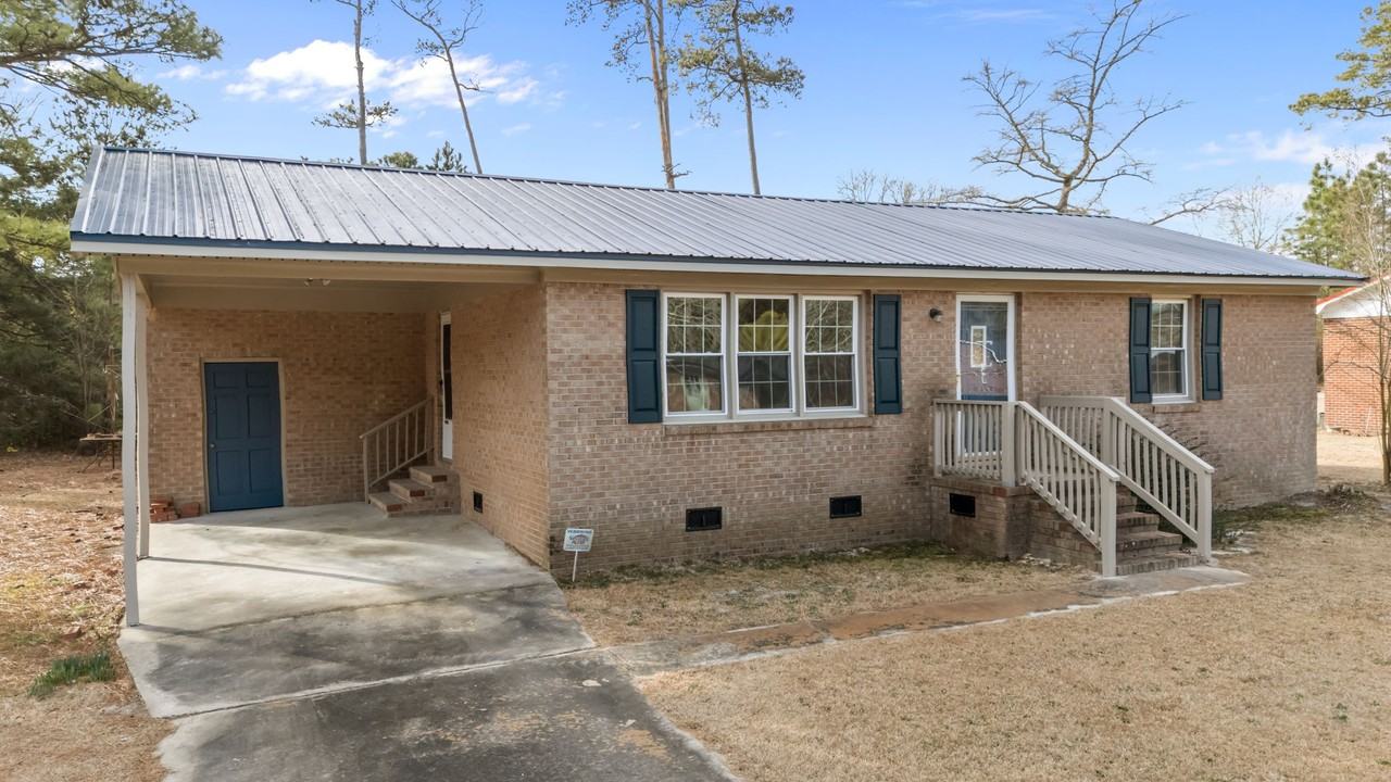 904 Jennifer Ln #1 - Photo 3 of 50