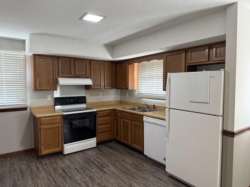 2309 Woodmont Dr #1 - Photo 3 of 8