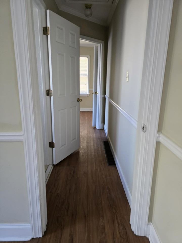 836 Northside Dr E #1 - Photo 4 of 8