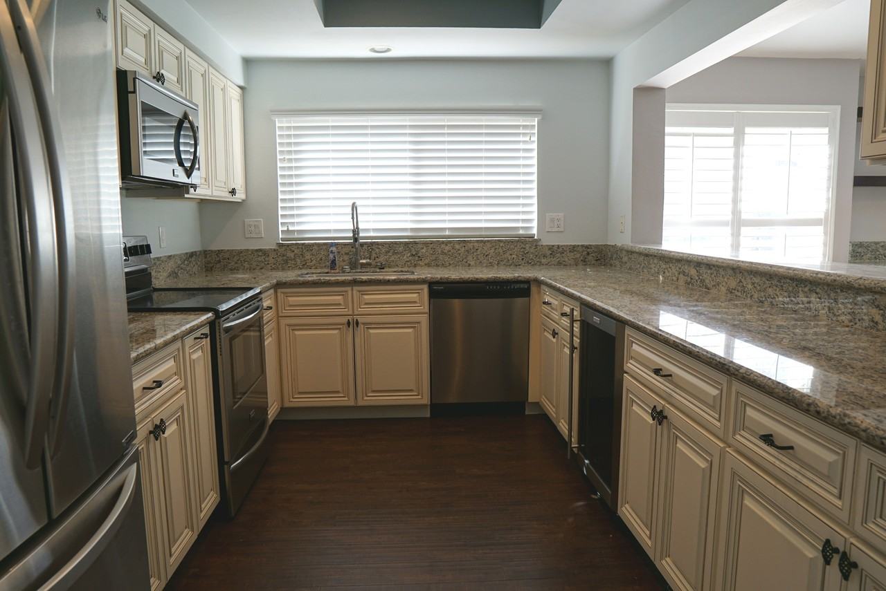 35106 Mission Hills Dr #1 - Photo 7 of 24