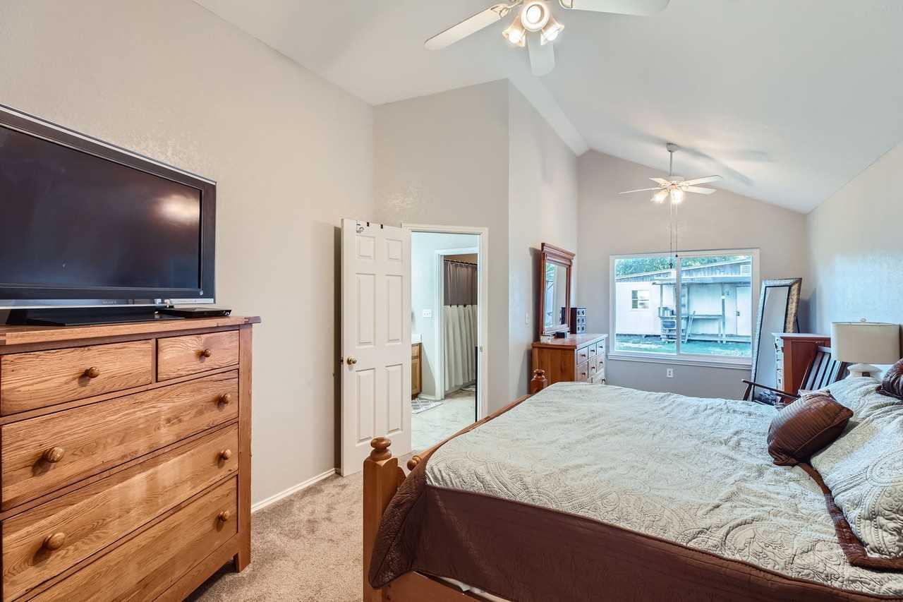 121 Flora St #1 - Photo 5 of 22