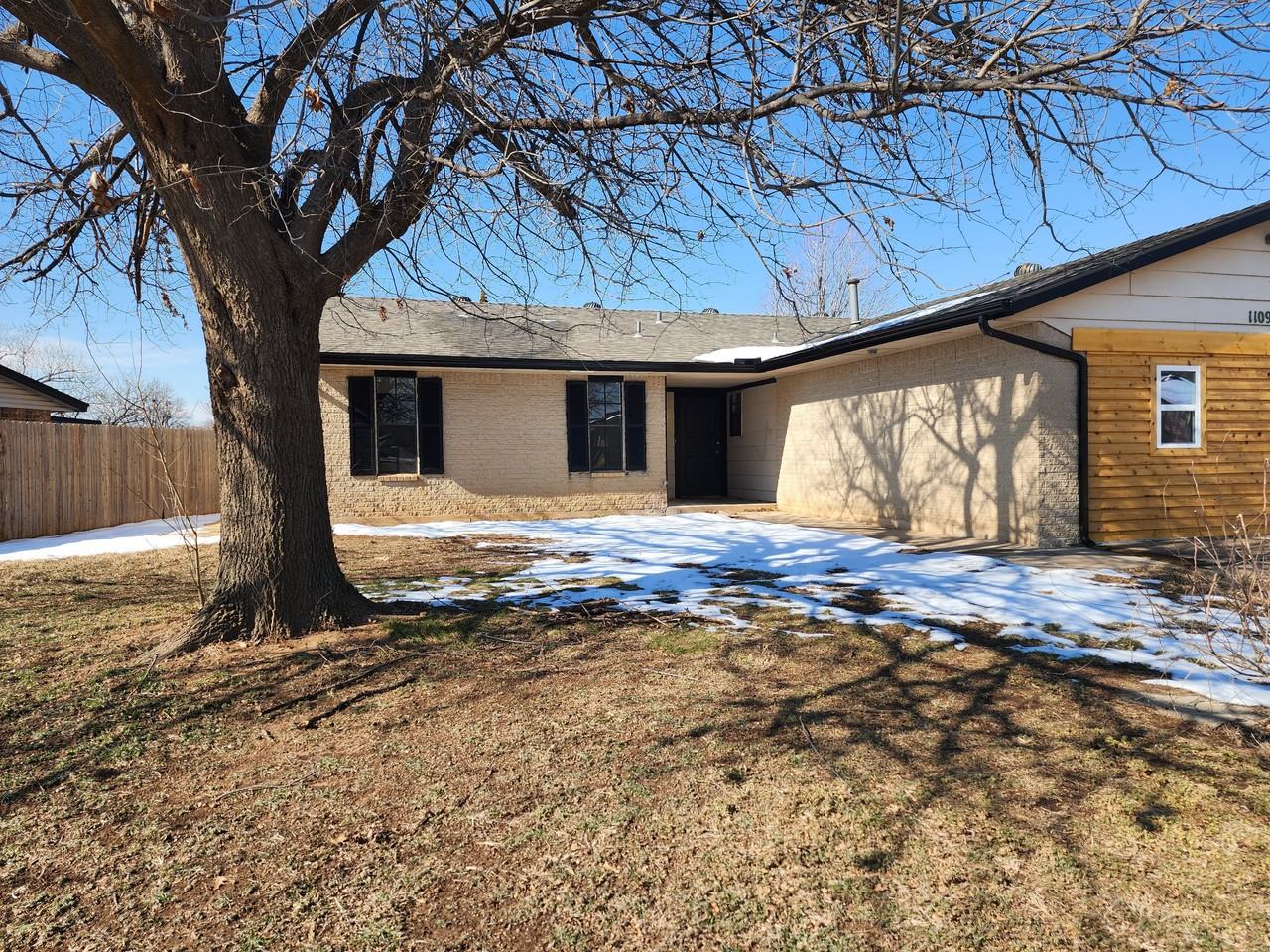 1109 S Bouziden Dr #1 - Photo 2 of 20