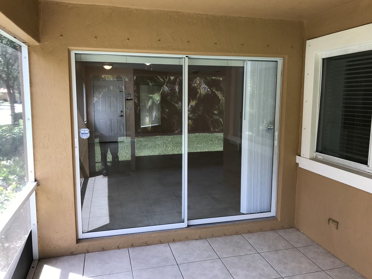 6109 REYNOLDS ST WEST PALM BEACH, FL 33411 - 1 #1 - Photo 7 of 14