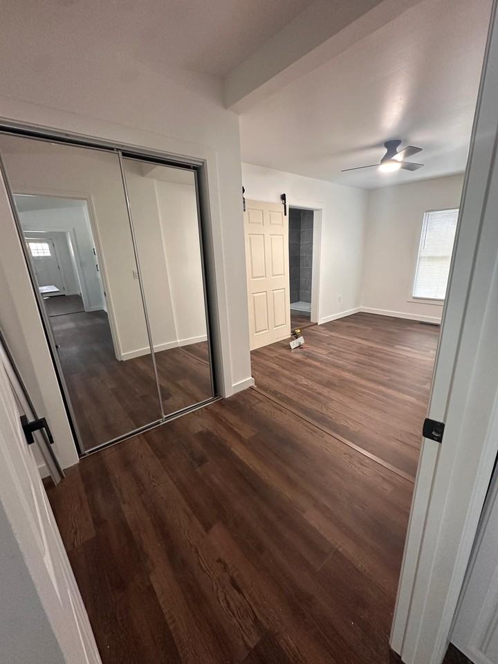 401 Holmes St #1 - Photo 3 of 16