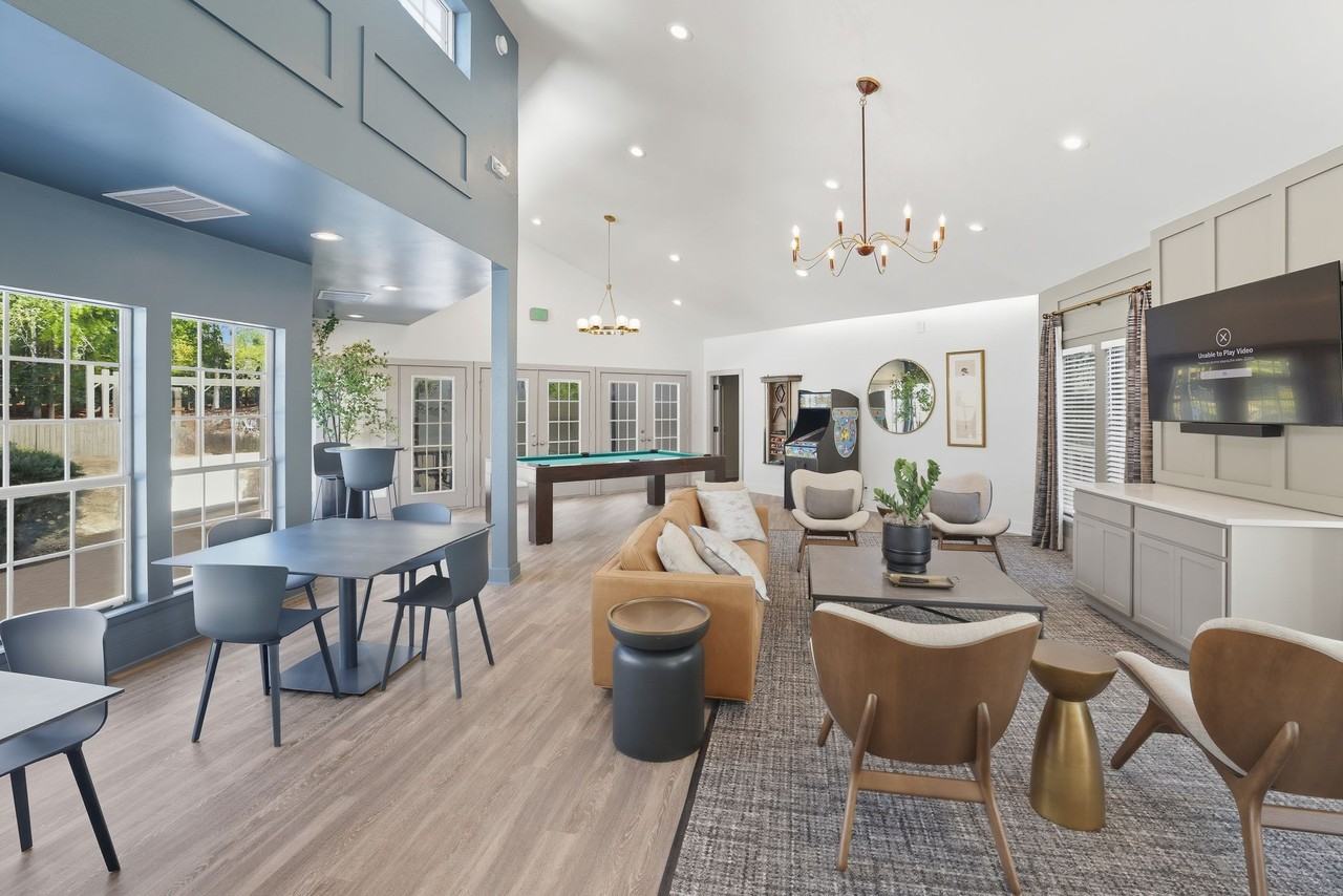 626 Shug Jordan Pkwy #163AB - Photo 6 of 10