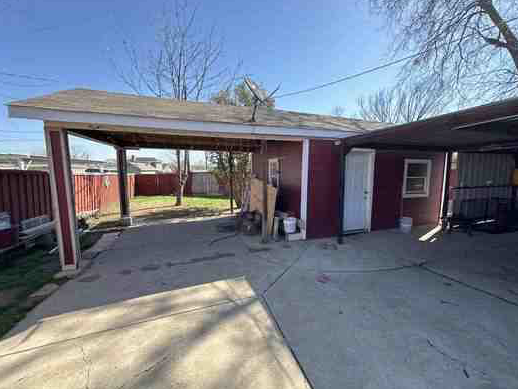 1410 Burke Dr #4 - Photo 3 of 10