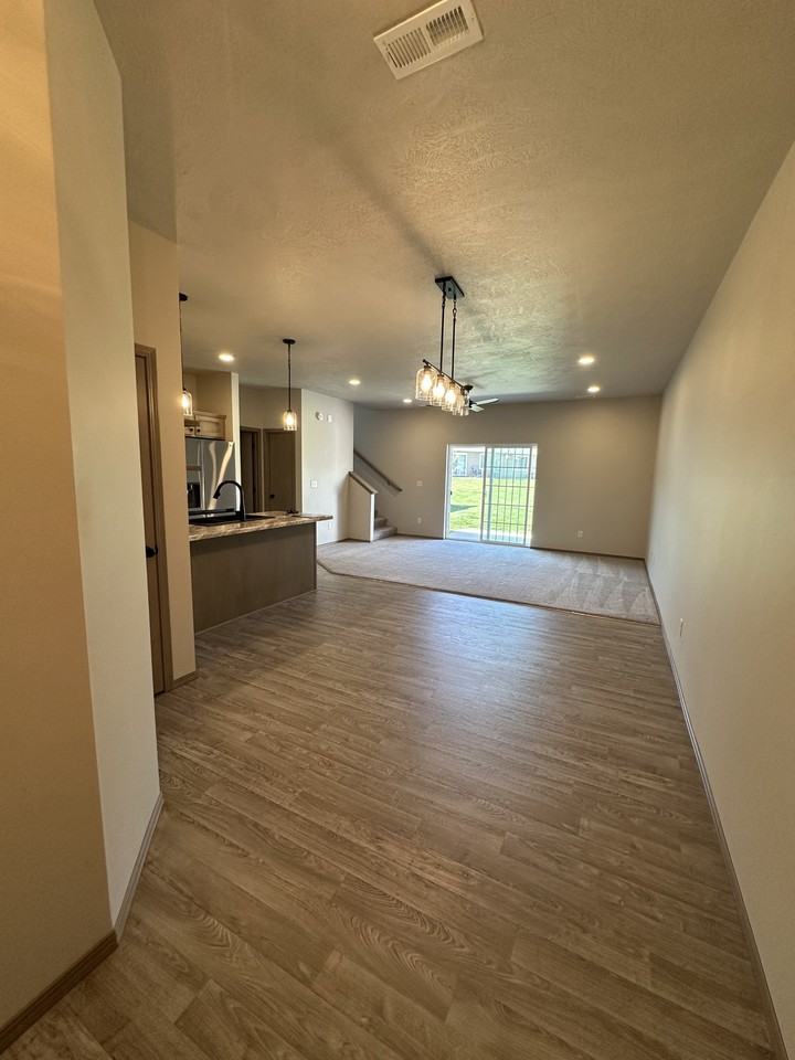 1225 N Marion Rd #4 - Photo 3 of 3