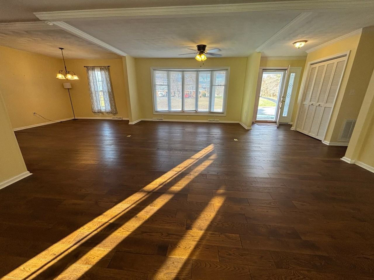 136 Grimes St - Photo 5 of 50