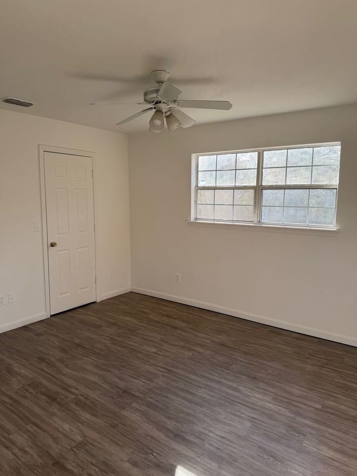 939 Balkin Rd - Photo 7 of 7