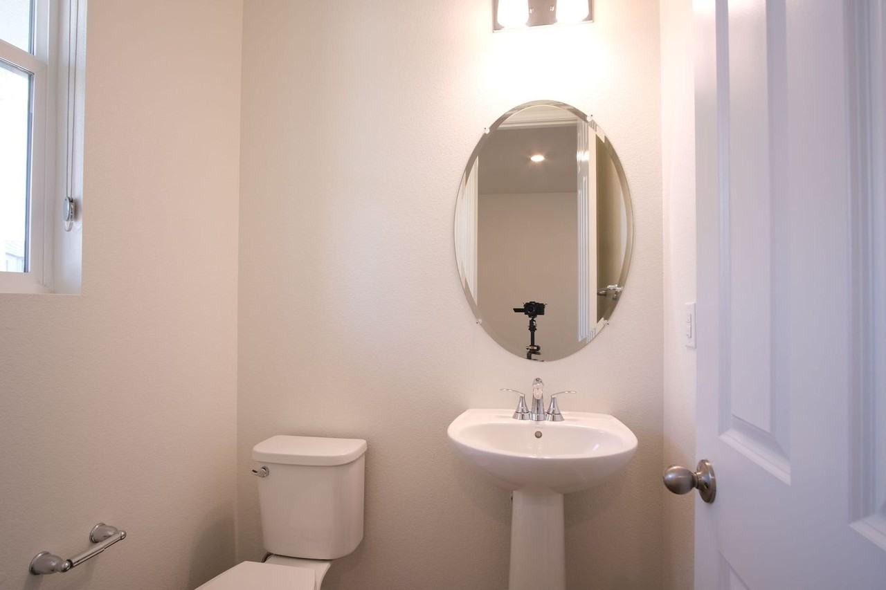 540 Spalding Way - Photo 5 of 25