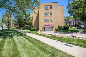 featured image of 4339 Roanoke Pkwy