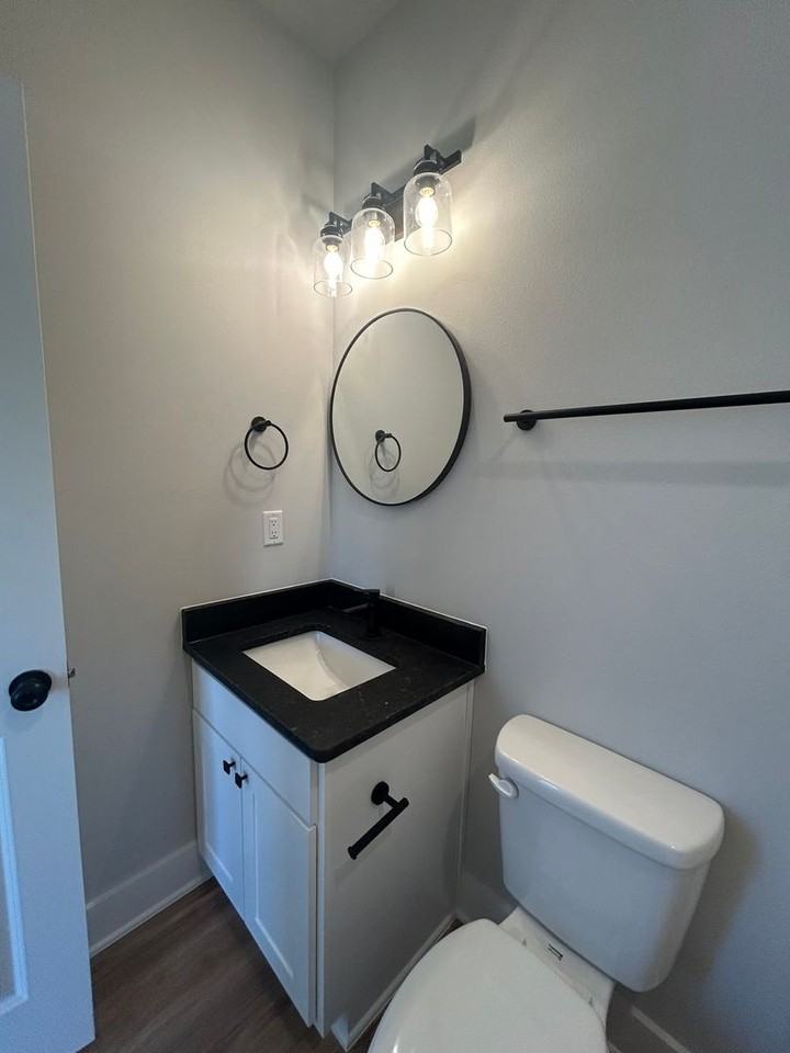 3119 W Tulsa St - Photo 6 of 24