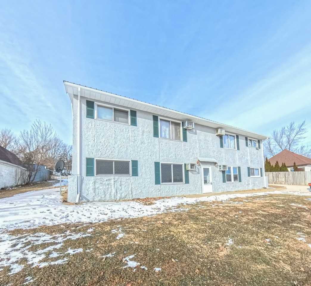 375 3rd Ave - Photo 2 of 3