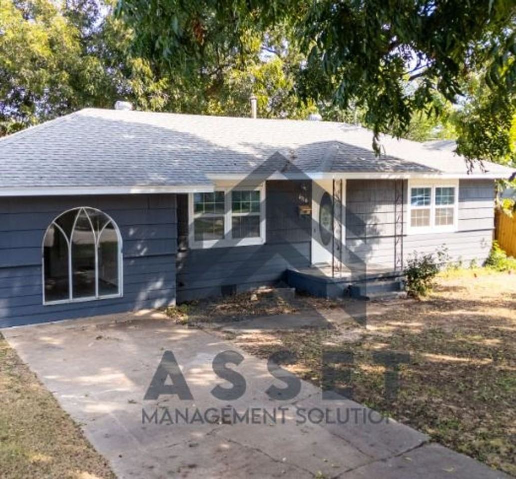 4316 N Libby Ave - Photo 2 of 30