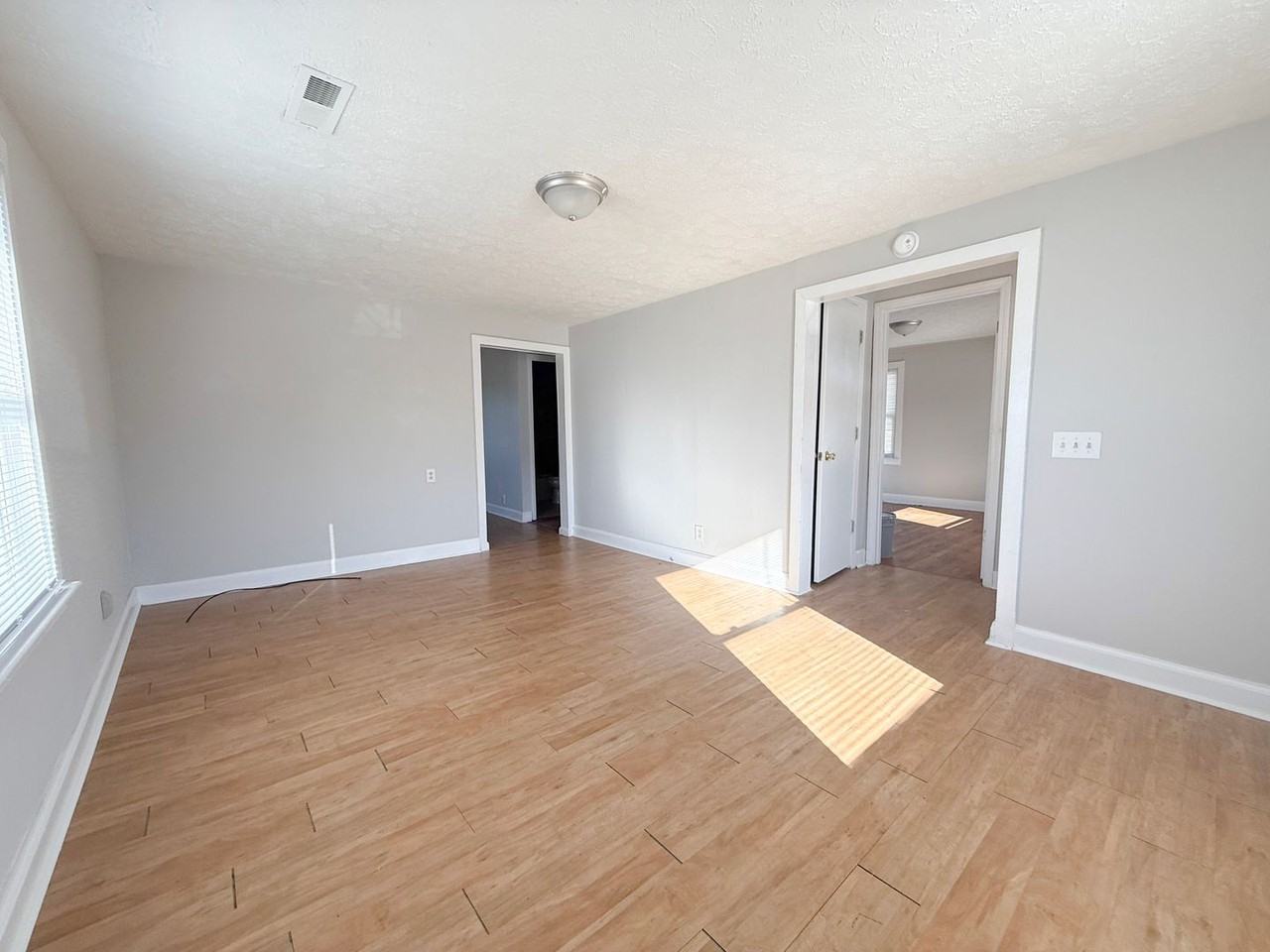 1700 E Spring St - Photo 3 of 31