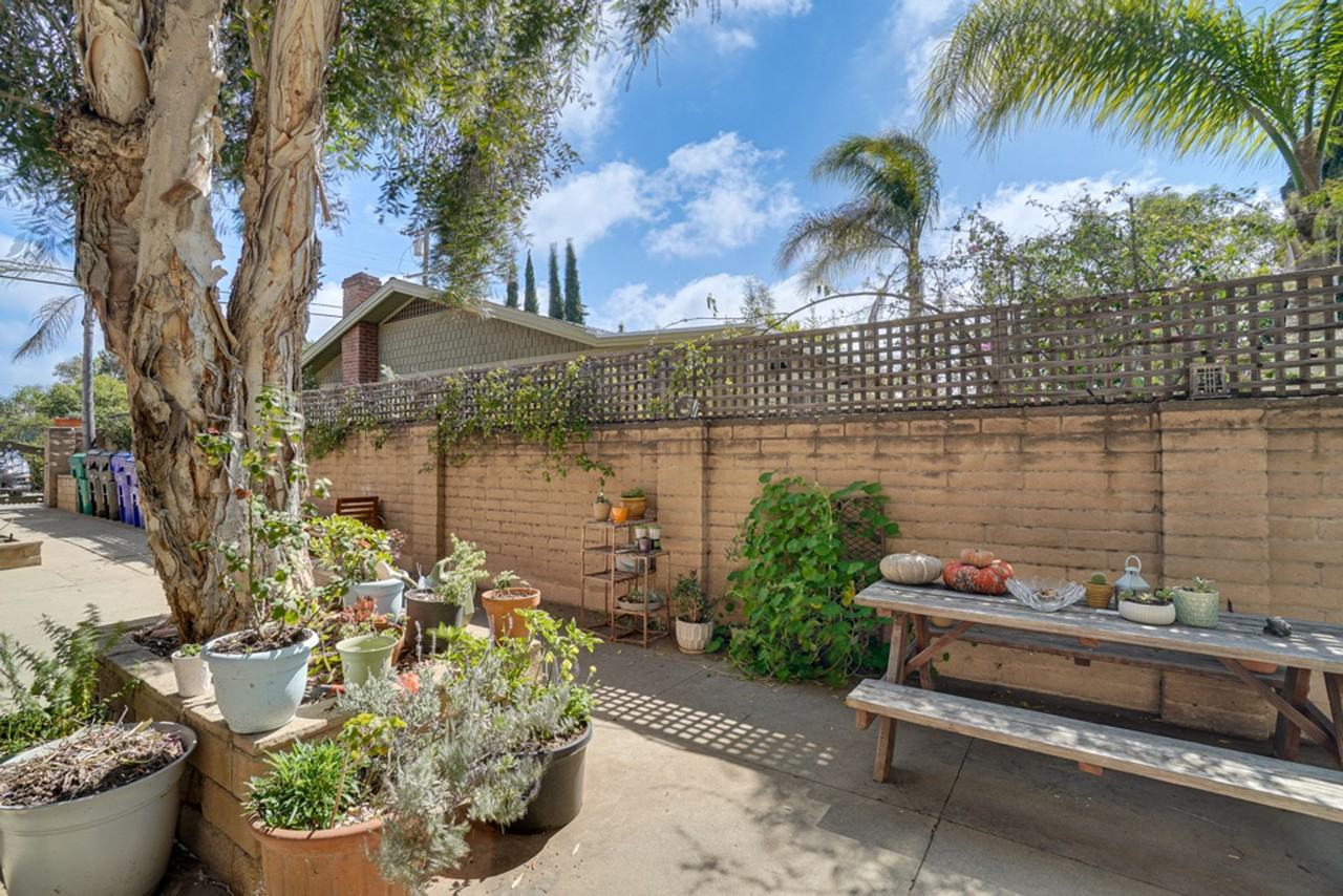 South Park Apartments - Photo 3 of 3