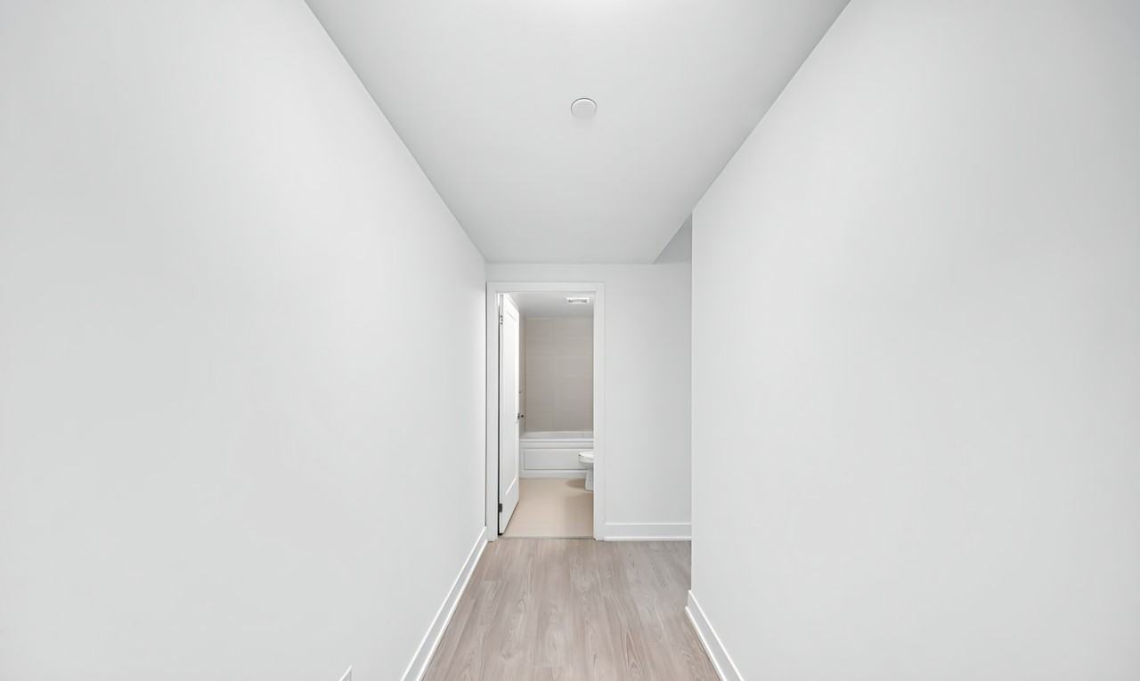 2545 Simcoe Street North #1116 - Photo 4 of 19