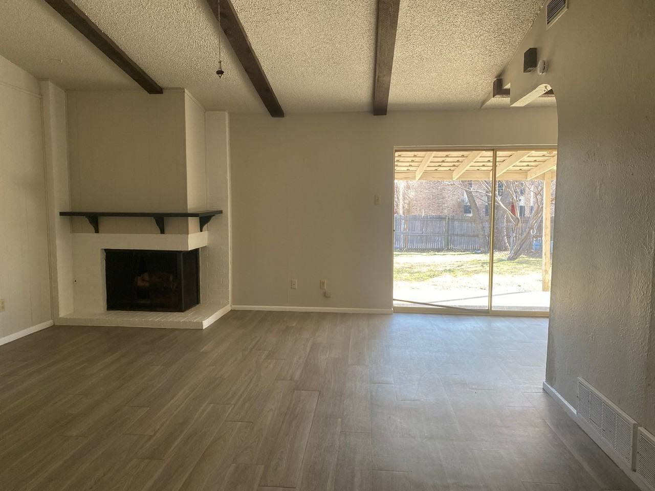 1133 Tahoe Dr - Photo 3 of 19