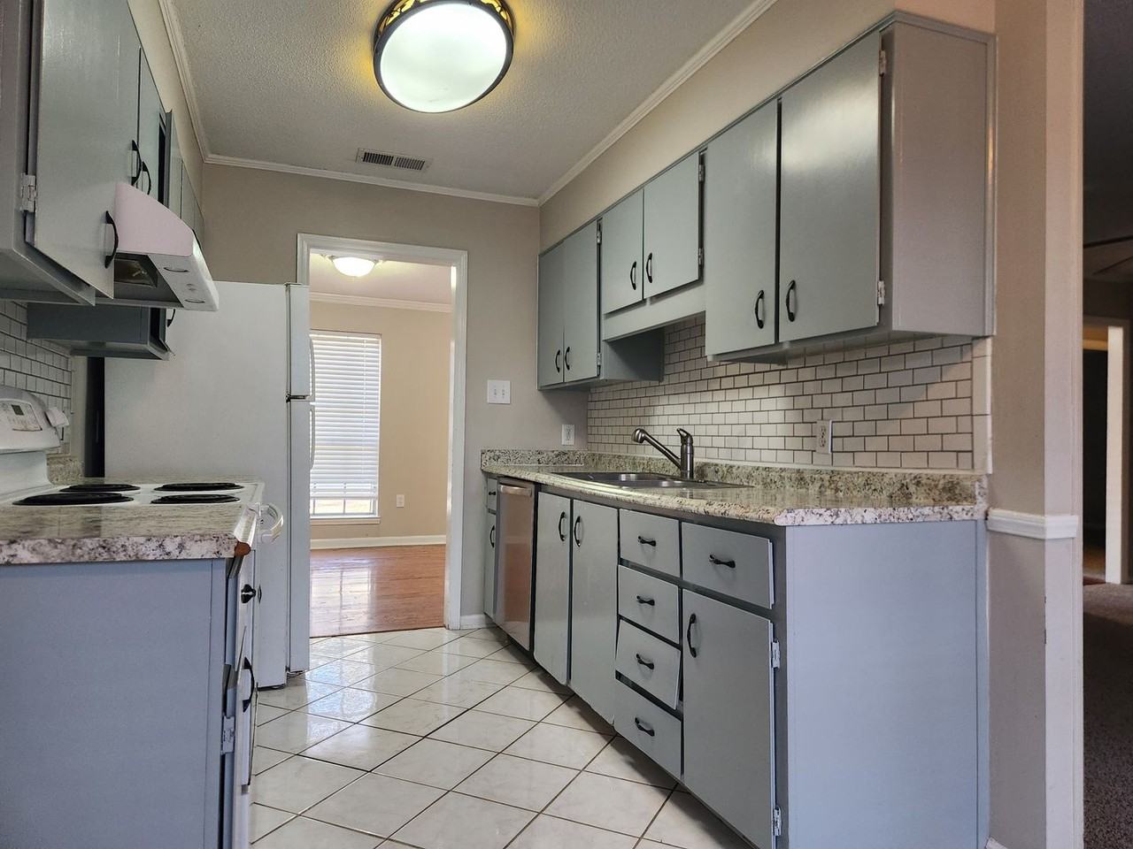 15 Red Fox Dr - Photo 7 of 23