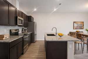 featured image of 529 S Quillan Pl