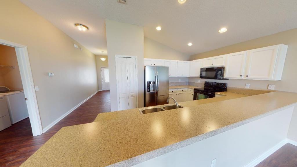 77420 Cobblestone Dr - Photo 3 of 25