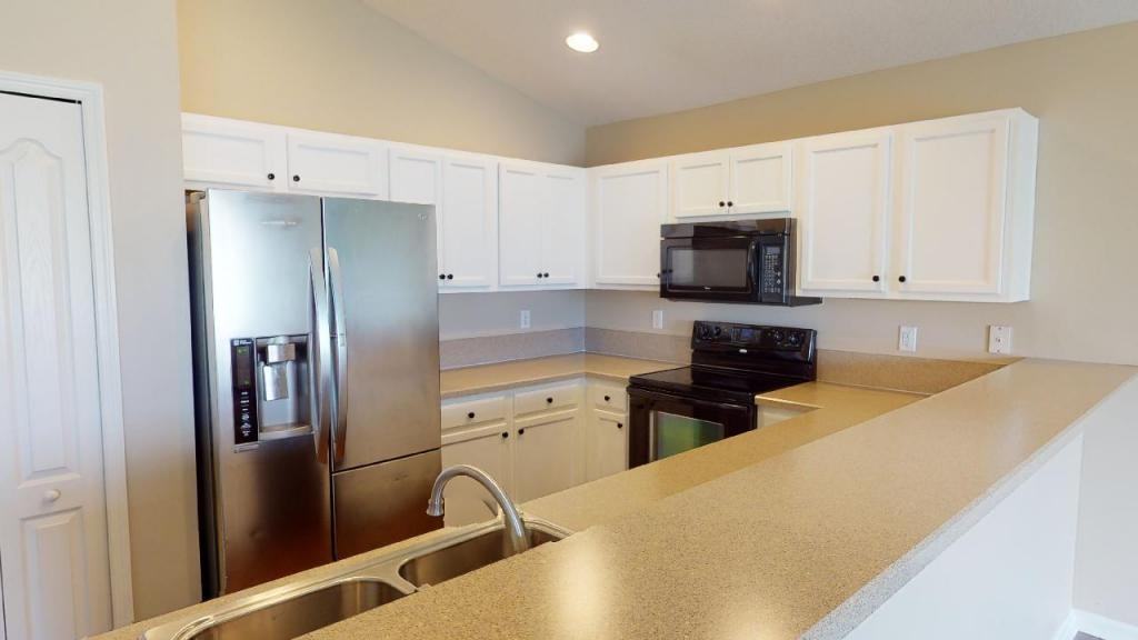 77420 Cobblestone Dr - Photo 4 of 25